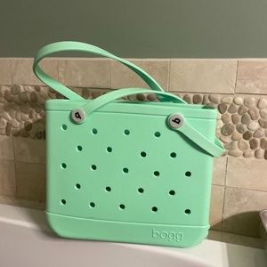 Mint Chipp Baby Bogg